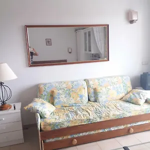 Aphotel Paraiso Del Sur: Seaside Retreat With Center Convenience Apartment